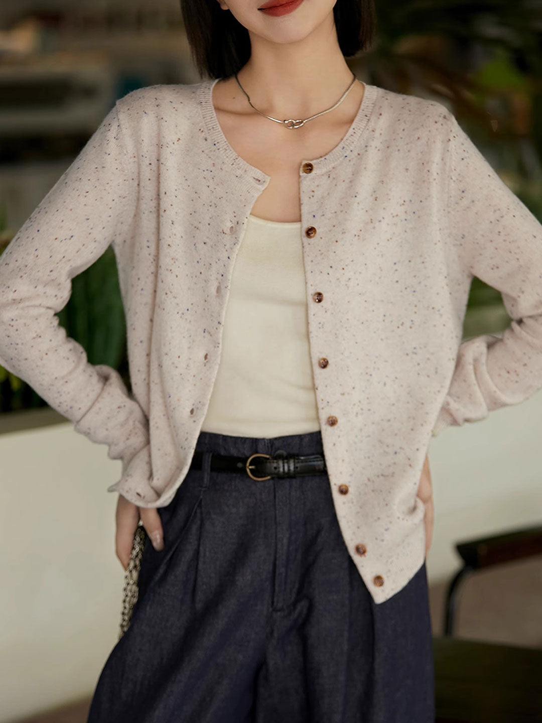 Grace Classic Crew Neck Solid Color Knitted Cardigan